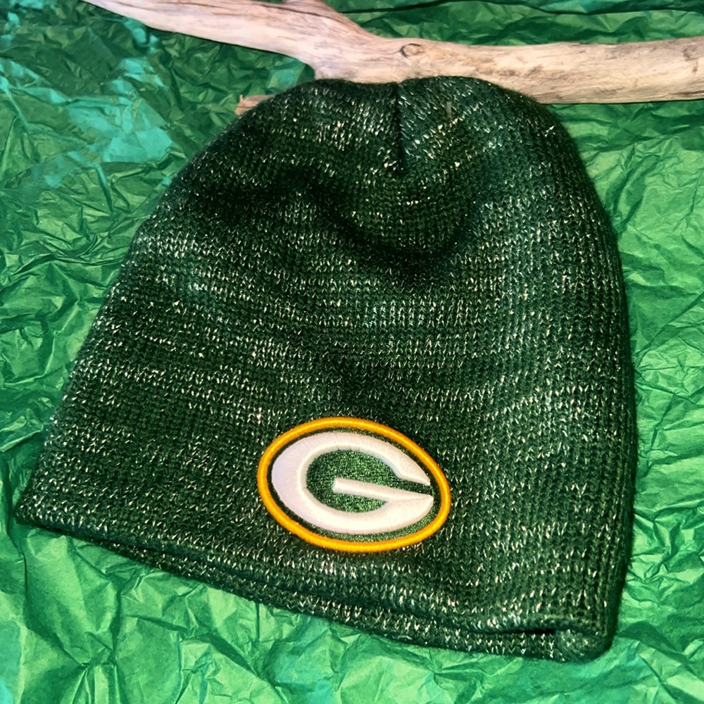 PACKERS Knit Hat SIZE: SMALL